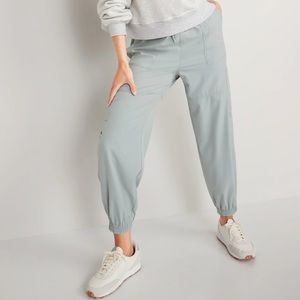 Extra High-Waisted StretchTech Performance Cargo Jogger Pants for Women Small